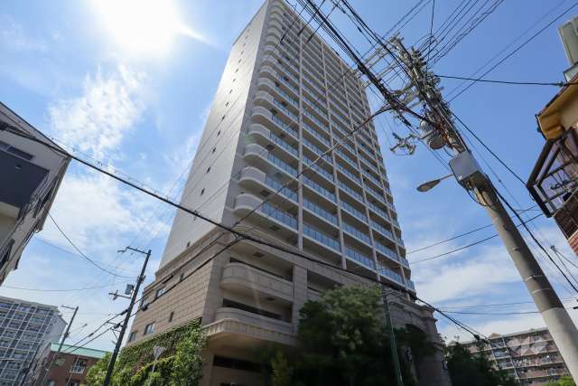 リバーガーデン城東古市の外観（南東側から）