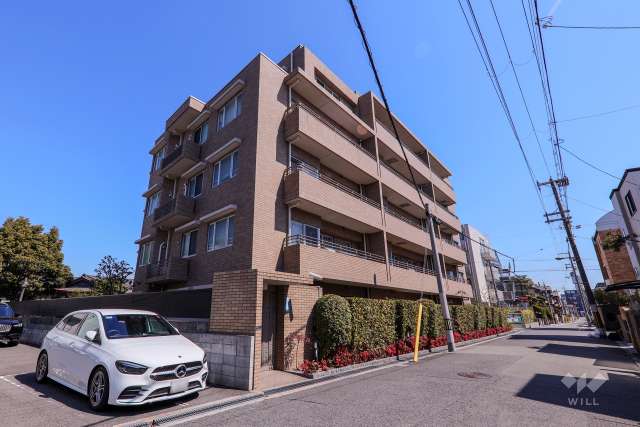 プラウド帝塚山の外観（南西側から）