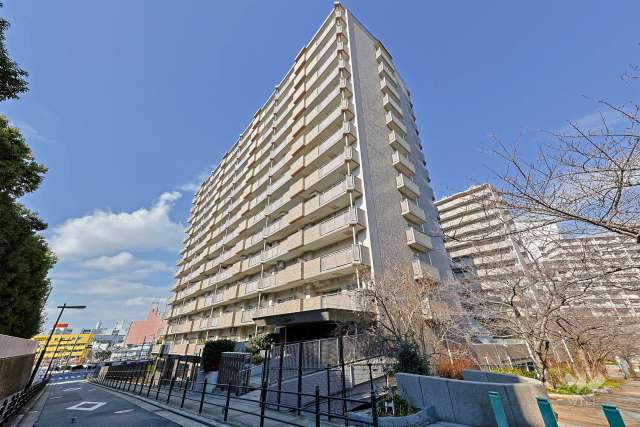 あべのドルチェ南棟の外観（南東側から）