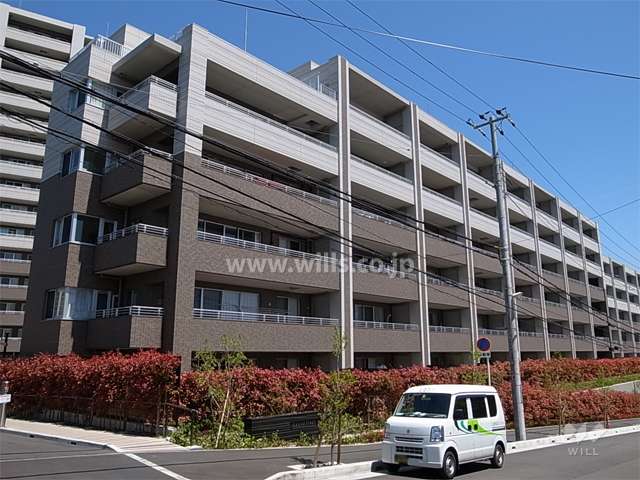 グランファースト千里桃山台1号棟（サニー・ウエスト）（南西側から）