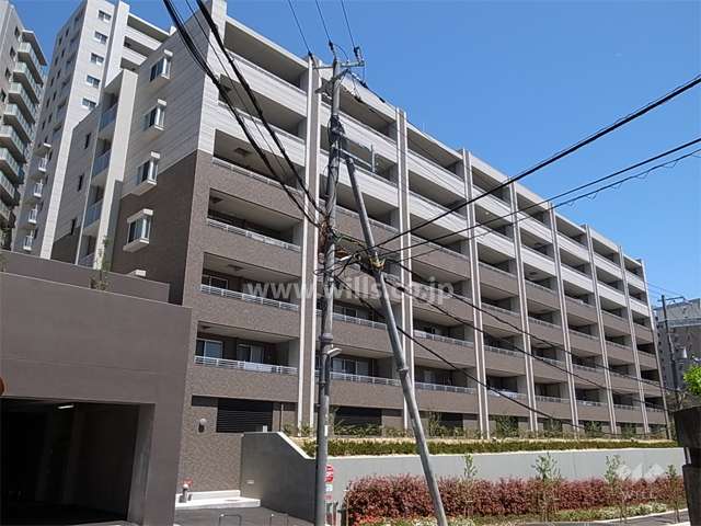 グランファースト千里桃山台3号棟の外観（南西側から）