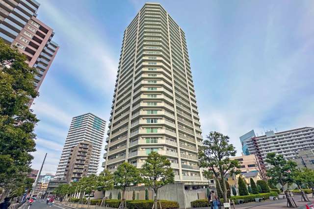 ソルクレスト川口の外観（南西側から）