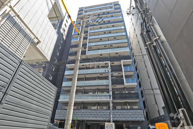 プレサンス堺筋本町ディスティニーの外観（北側から）