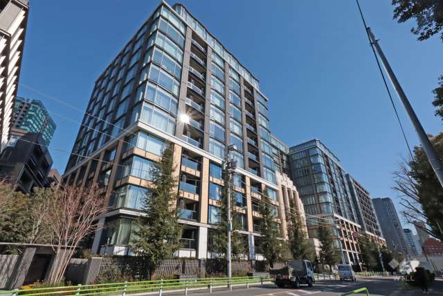 三田ガーデンヒルズパークマンションの外観（南西側から）