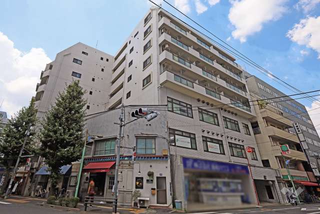 藤和シティコープ三鷹の外観（南東側から）