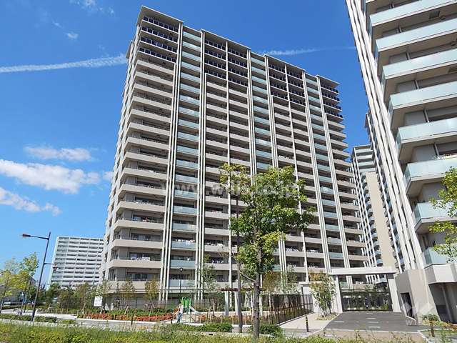 尼崎D.C.グランスクエアWESTの外観（南側から）