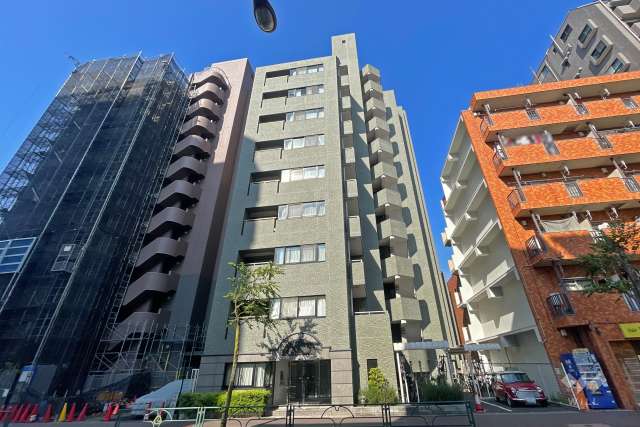 ルミネ三鷹の外観（東側から）