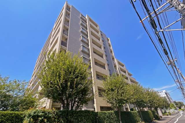 オーベル吉祥寺ウエストの外観（南東側から）