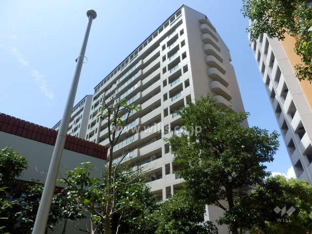 RICウエストコート4番街北棟3番館の外観（南東側から）