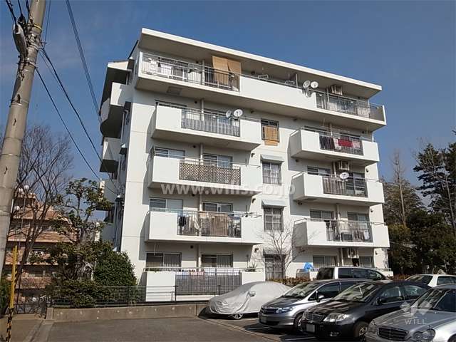 公団千里緑丘団地１号棟の外観