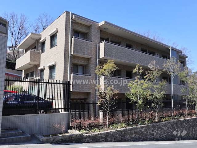 プレシアスコート東山元町テラスB