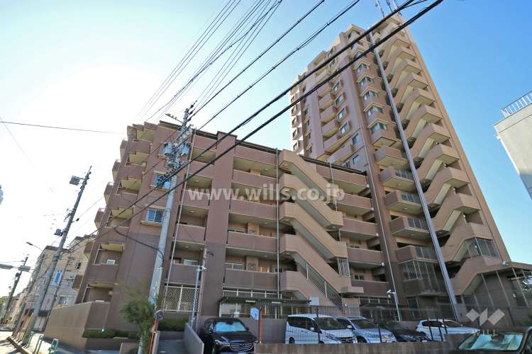 ロイヤルアーク川名