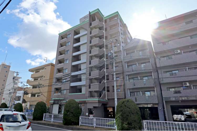 カルティア川名