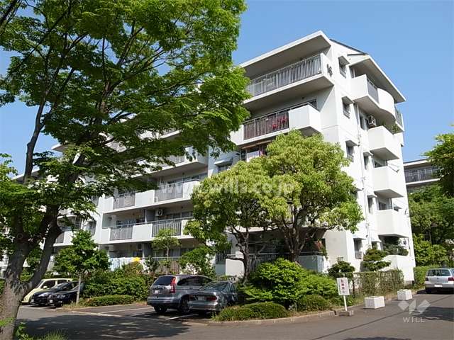 公団千里緑丘団地16号棟