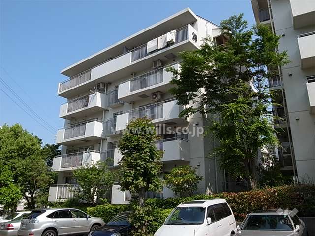 公団千里緑丘団地２０号棟