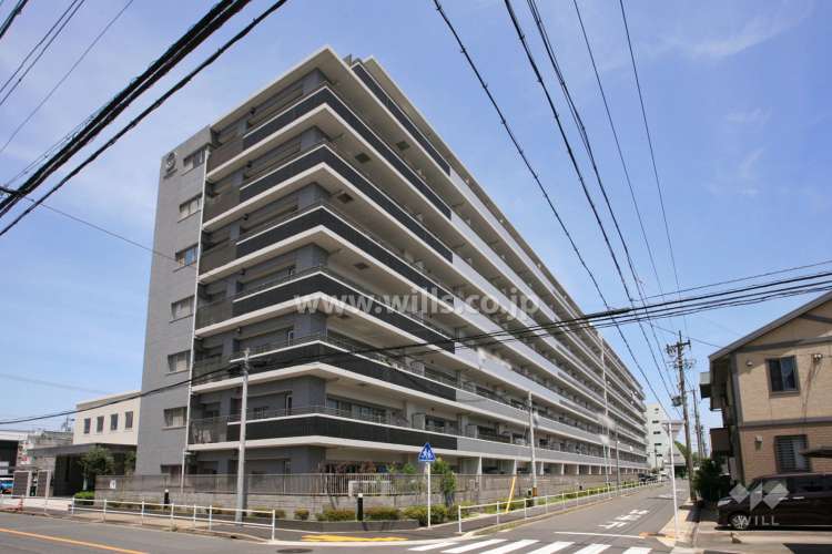 ファミリアーレ八田駅前