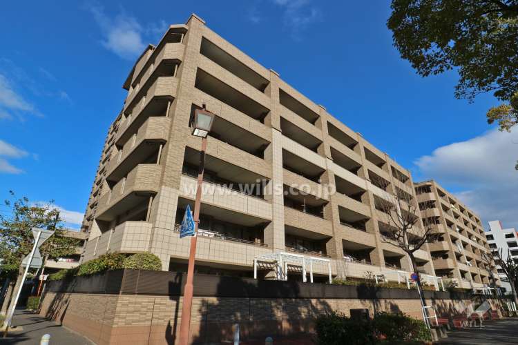 ライオンズガーデン六番参番館