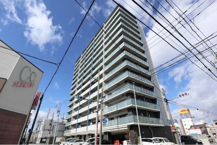 ファミリアーレ名古屋港レジデンス