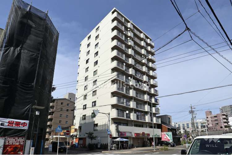 ホワイトキャッスル金山