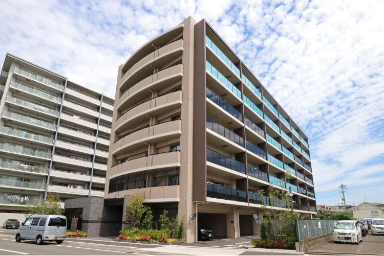 カルティア金山StationEast