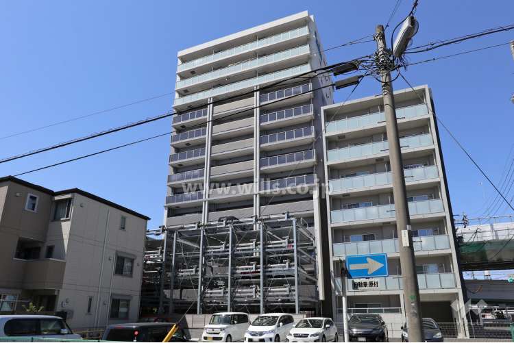 プレサンスロジェ岩塚