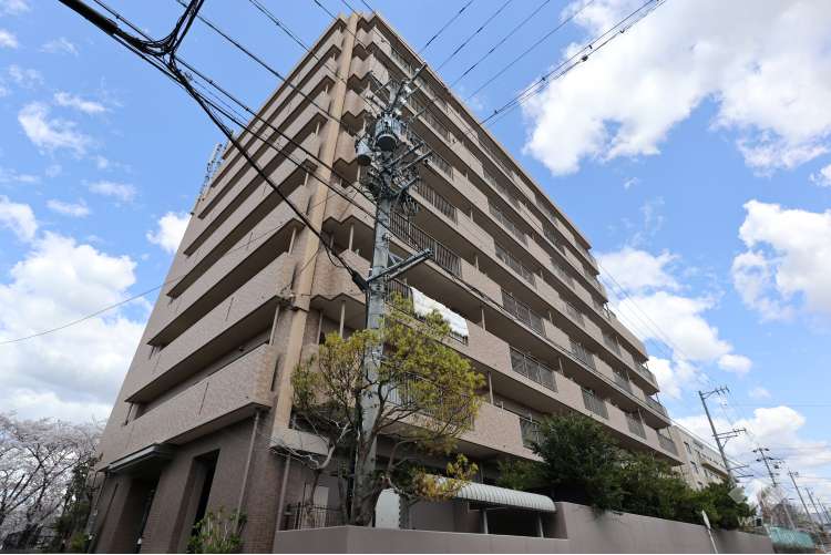 アジュール瀬戸