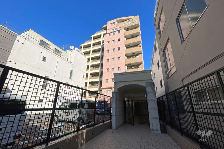 グランスイートラヴィル