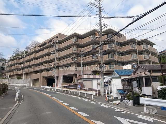 ヴェルビュ川西