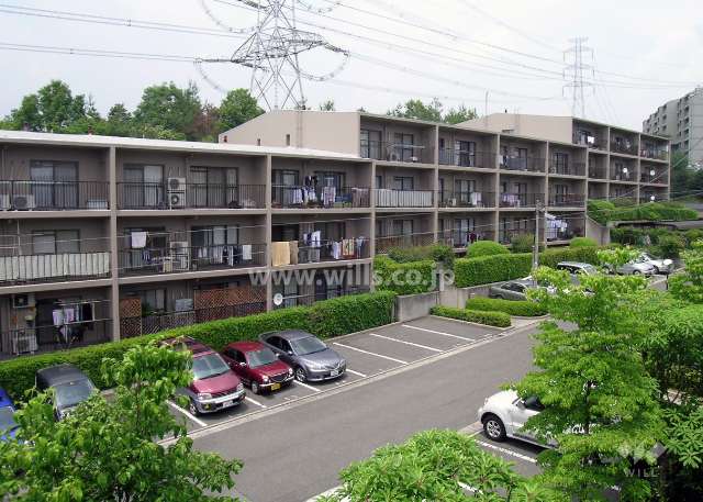 フローラ松尾台A棟