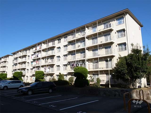 公社清和台住宅10号棟