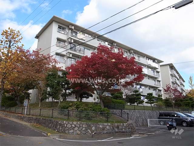 箕面如意谷住宅6棟