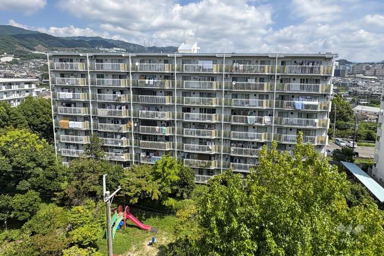 箕面粟生第4住宅1棟