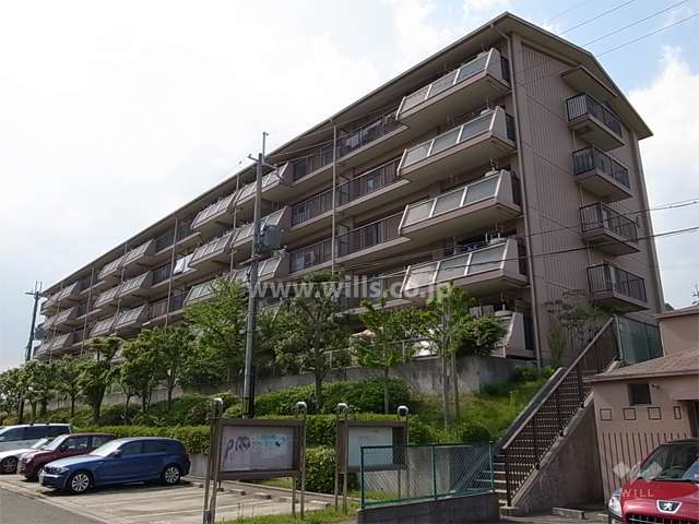 ビューハイツ伏尾台4号棟