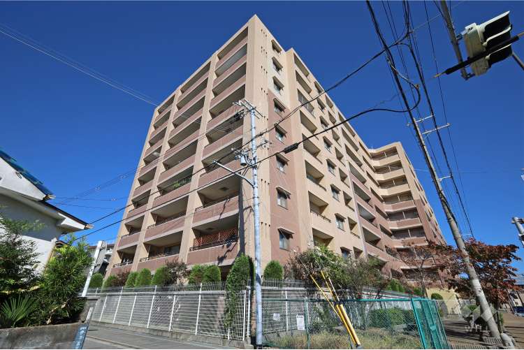 ファミール逆瀬川ザ・ガーデン