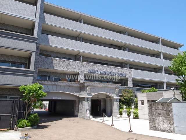 エスリード逆瀬川駅前