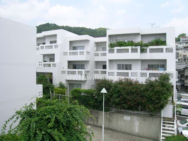 日興雲雀丘花屋敷ガーデンホームズC棟