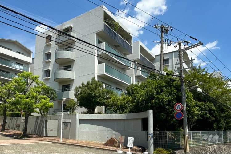 日商岩井芦屋ガーデンヒルズ3号棟