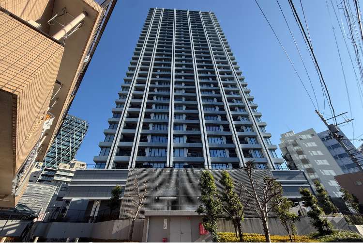 グランドミレーニア