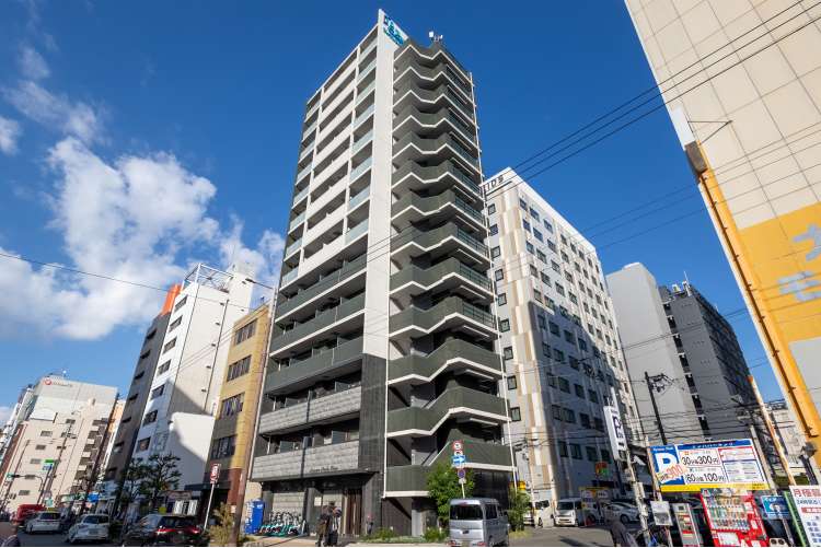 プレサンス難波駅前