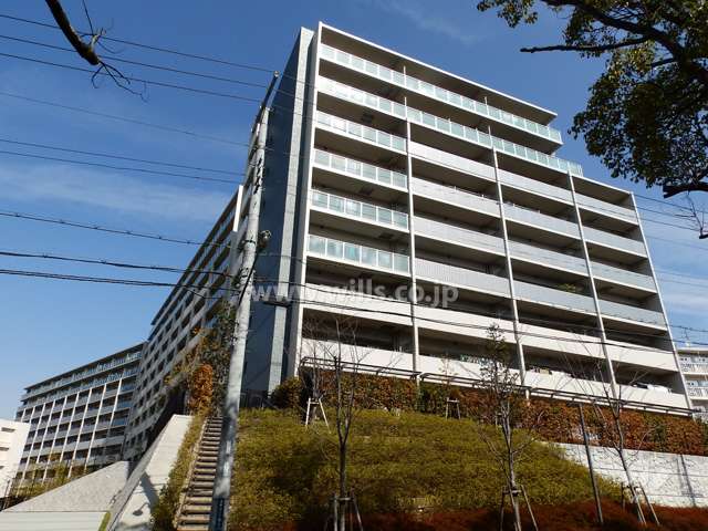 プレミスト南千里津雲台パークフロント