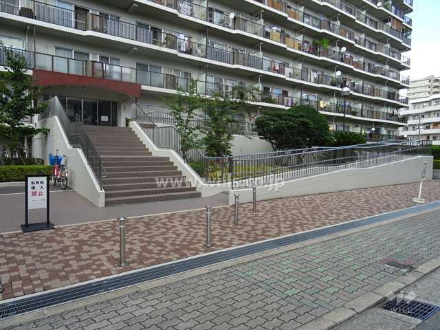エントランスアプローチ