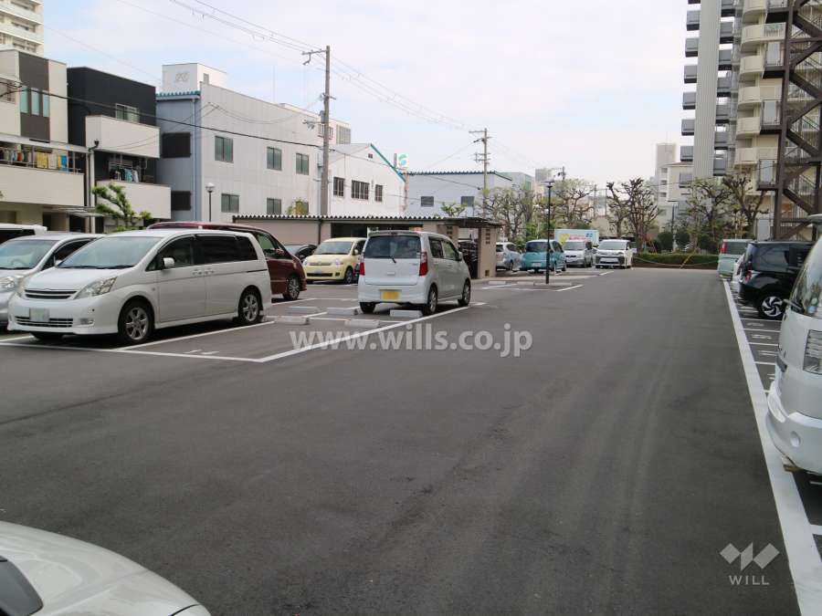 敷地内駐車場（屋外平面式）