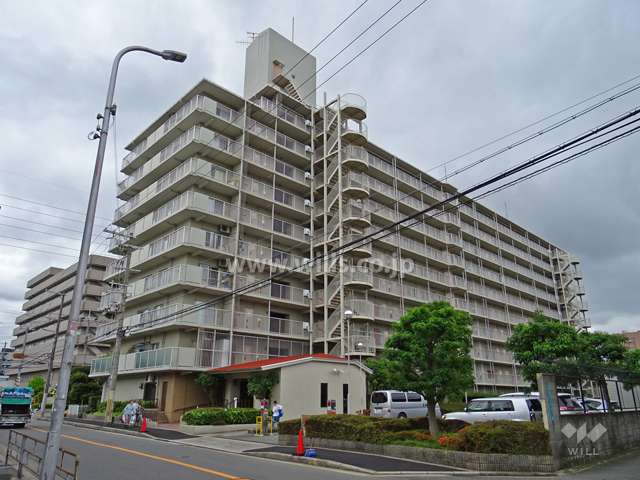 ユアサハイム新高の外観（北側から）