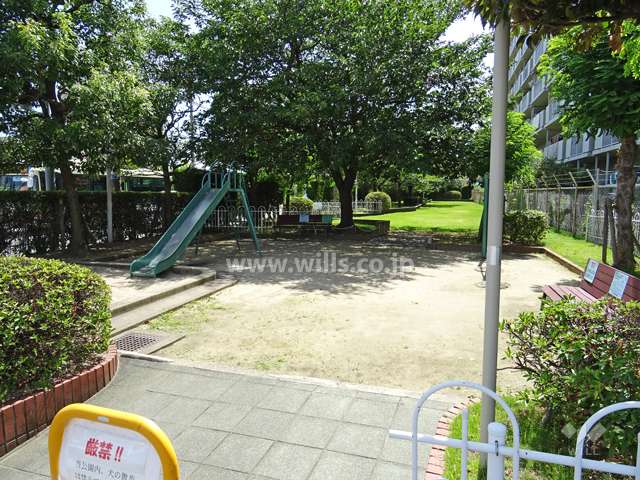 敷地に隣接する公園