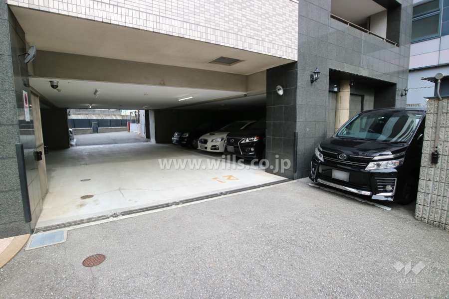 敷地内駐車場（屋内平面式・屋外平面式）