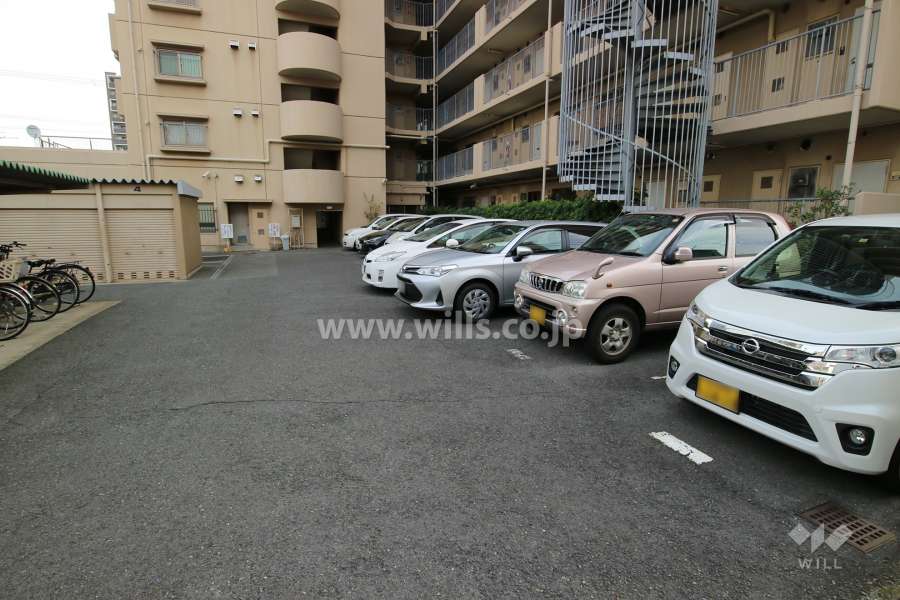 敷地内駐車場（屋外平面式）