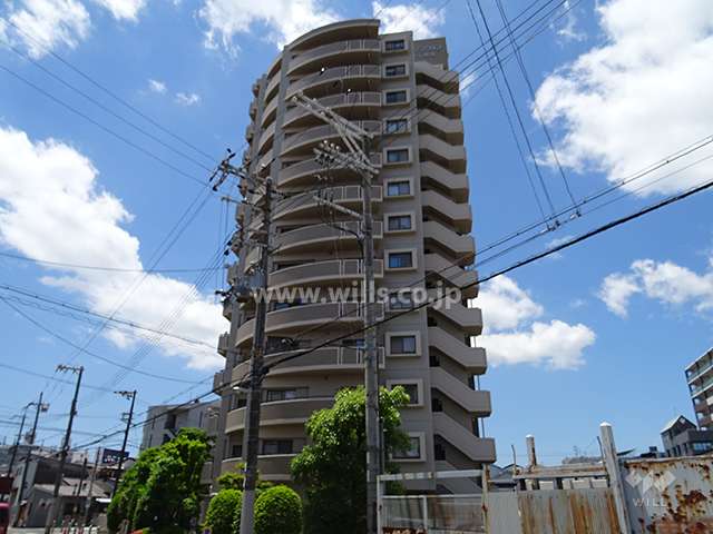 サンマンションアトレ新高の外観（北東側から）