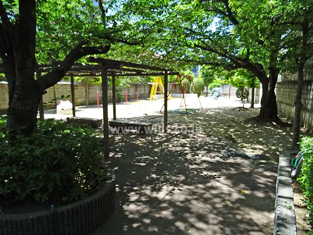 敷地に隣接する公園