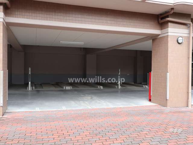敷地内駐車場(屋内機械式)