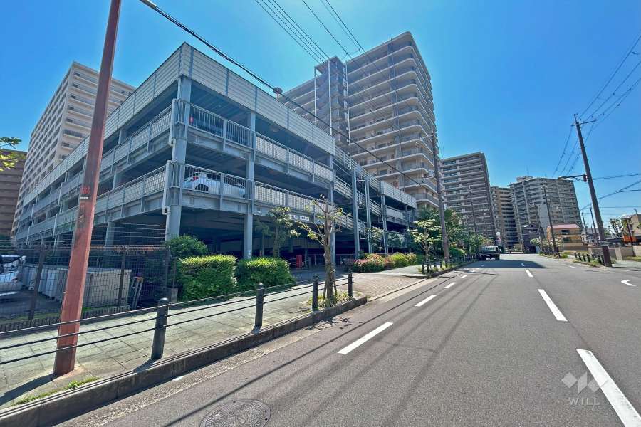 敷地内駐車場（屋内平面式）